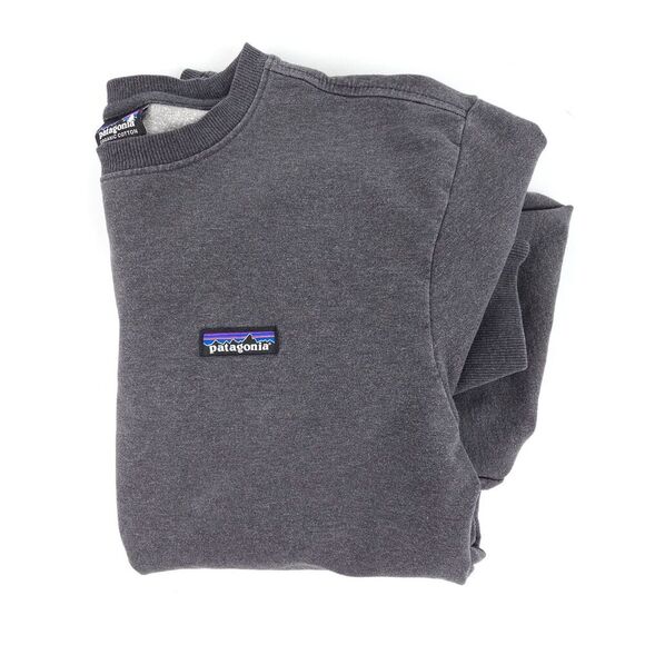 PATAGONIA M's P-6 Label Midweight Crew Sweatshirt Fleece Logo Athleisure Lounge - Picture 7 of 10